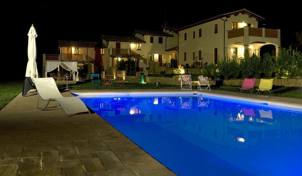 Borgo Le Capannelle Aparthotel Castel Ritaldi ภายนอก รูปภาพ